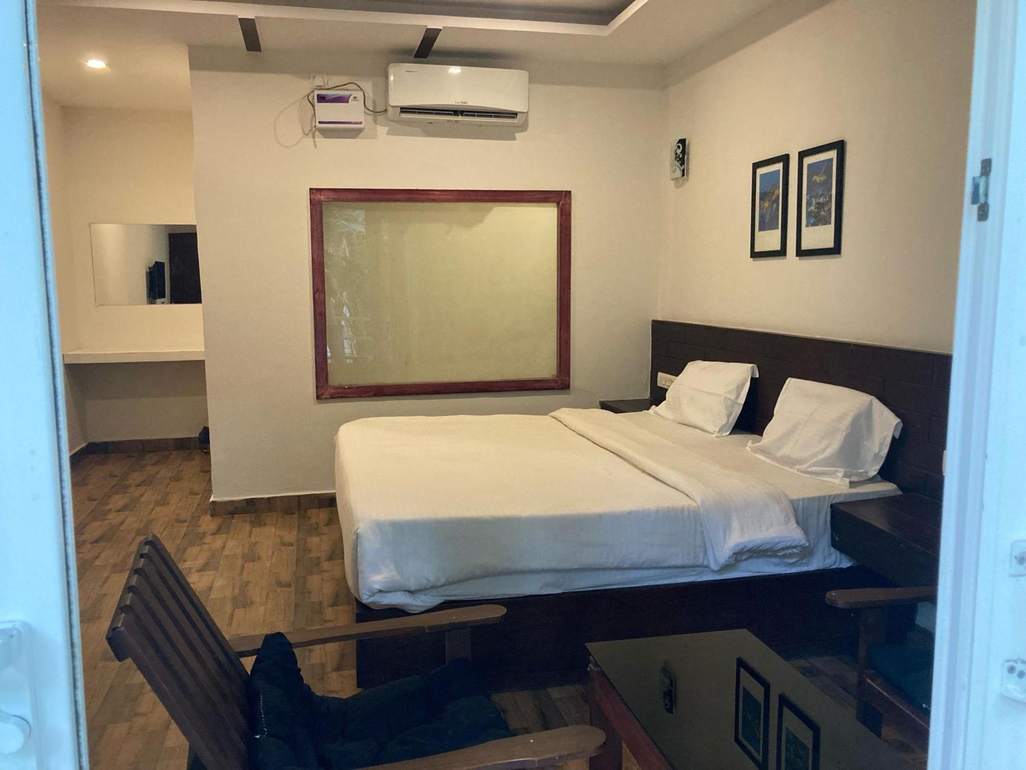 Hotel O Calangute Beach Resort Candolim Exteriör bild